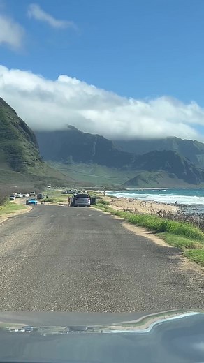9.5K views · 269 reactions | Makaha Beach #oahu #hawaii #honolulu #vacations #pictureoftheday #destination #islands | Alicia Agustin Vidal | Facebook