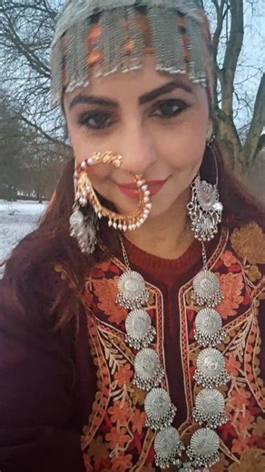 12 reactions | Kashmiri grace ✨ love for Indian culture Mum’s scarf 懶 her favourite one she wore it with grace and my favourite one now Love that lives forever  Is Kashmiri look mein sirf style nahi maa ki yaadein bhi shamil hain 懶 Unka scarf—meri sabse keemti jewellery #MaaForever #LegacyOfLove #KashmiriGrace #indianstyle #ukfashionblogger | Meetu Singh | Facebook