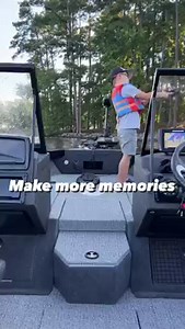 We are looking forward to more moments like this in 2023! What are you looking forward to this year? 📸 : fishhookterry | Tracker Boats