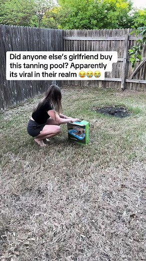 Inflatable Tanning Pool: Fun Summer Float Ideas