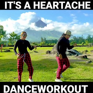 🎶 IT'S A HEARTACHE 🎶 REMIX DANCEWORKOUT BY OC DUO SUPPORT OC DUO BY SENDING STARS 🤩 THANK YOU 🥰 #itsaheartache #ocduo #danceworkout #dancemakesyouhappy | OC DUO