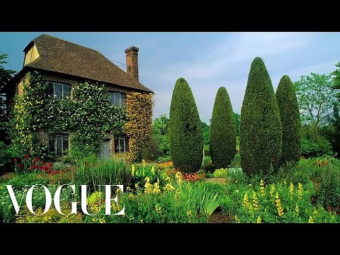 Designing Garden Rooms to Structure an Open Space – Miranda’s Garden - Vogue