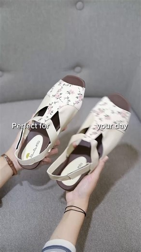 Top Flip Flop Sandals for Women - Shop Before They're Gone