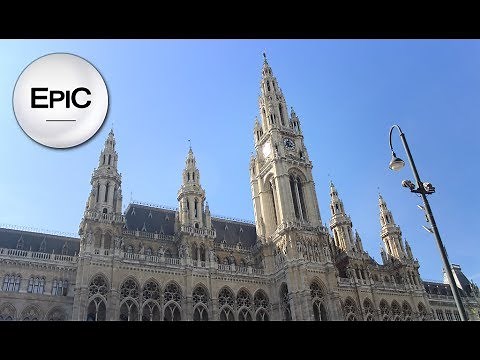 Wiener Rathaus (City Hall) - Vienna, Austria (HD)