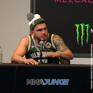 Anthony Pettis "would love to fight Anderson Silva" in a boxing match after his debut win over Roy Jones Jr. 🕷️ Full interview: http://bit.ly/3KsksqK | MMA Junkie