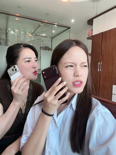 iPhone 17 tặng mẹ — Nguyễn Uyên Trang cảm ơn