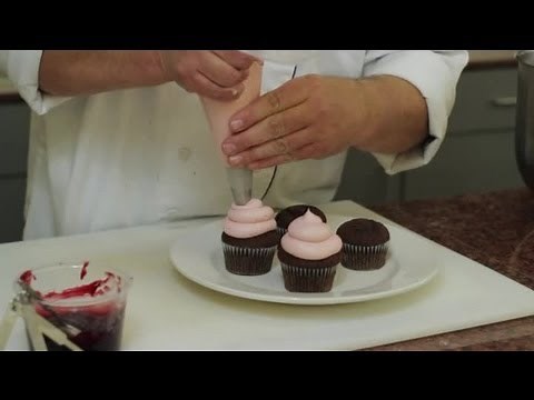 How to Make Homemade Raspberry Frosting : Frosting Recipes