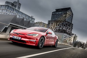 Essai - Tesla Model S Plaid (2023) : éloge de la démesure à 1033 ch !