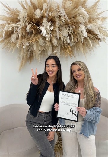 bad student into a good student? only took me forever to edit this 😂 day 2 of our #ombrepowderbrowstraining #pmuartist #brows