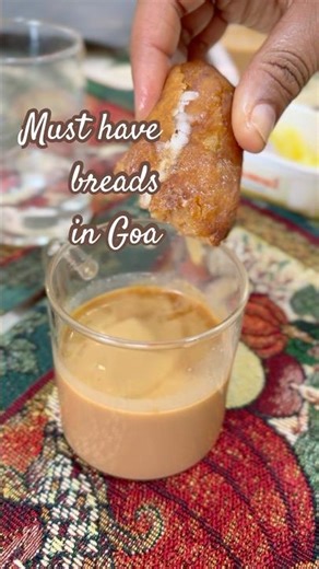 Goan Poee and Bun Maska #goa #food #viral #trending #shortsfeed #shorts #local #popular #goanfood