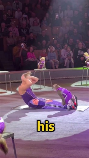 Monkey Teaches Human How to Workout 😳 #usa