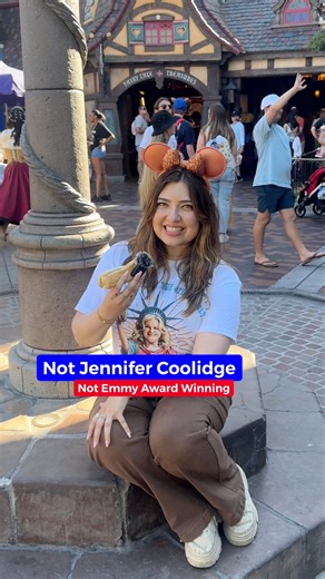401K views · 10K reactions | this 4th of july, join jennifer coolidge for a hot dog tour around the disneyland resort!#voiceover #voiceactor #pixar #jennifercoolidge #impressions #disneyland #4thofjuly #hotdog #pixarfest2024 #insideout2 #legallyblonde | Shelby Young | Facebook