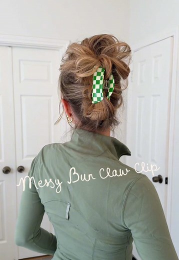 Claw Clip Hairstyles: 3 Easy Styles to Try This Week