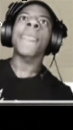 The camera man watching be like