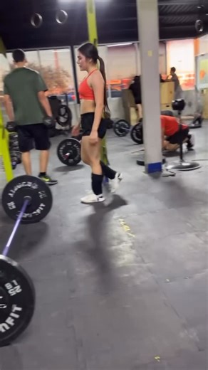 DTH07 CrossTraining on Instagram: "Every 3 min. Goal 50 Hang Power Clean (165/105). 20 W. Ball (20/14) 30 Sec. Plank Hold Max Rep HPC. . . . . #DTH07 #DTH07CT #Crossfit #Hyrox #CrossTraining #FuncionalTraining #LoveCrossfit #functionalfitness #Functionalworkout #wodlife #Wod #barbell #metcon #Amrap #Tabata #EMOM #Burpe #lovefit #power #powerlifting #strengthandconditioning #weightlifter #herowod #EntrenamientoFuncional #dumbbells #RogueFitness #assaultbike #Workout #Fitness"