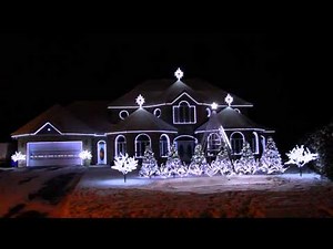 Bernier Christmas Lights Show Amazing Grace Techno 2014
