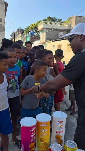 576K views · 22K reactions | Sal del aula ❤️ | Freddy King | Facebook