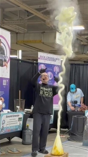 Elephant Toothpaste in RamZland!⚗️ #ScienceShow #RamZland #STEM