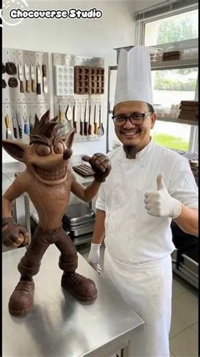 when chocolate Crash Bandicoot fails to get past the obstacle in front of him #shorts