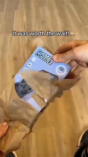 Travel back in time to play all the old games you can imagine A huge amount of games from over 20 different consoles, including PS1, Nintendo 64, NES, Nintendo Gameboy, and many more Includes a micro SD card with the ability to download additional games Countless games, countless options, countless hours to spend playing wherever and whenever you want! Ready to play straight out of the box! | R-gameconsole