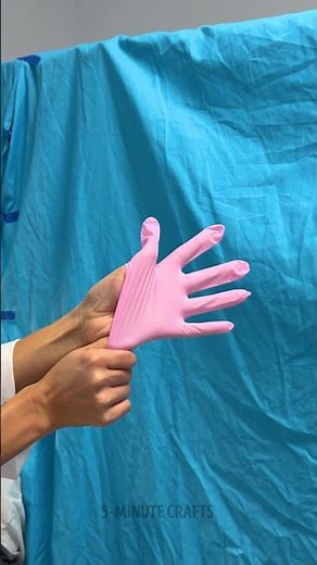 How to Put On Medical Gloves in 1 Second! 😱🧤
