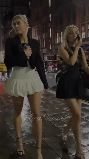 All Eyes on Them Walking in Manchester 👀✨ #ManchesterNights #CityVibes #NightWalks #FYP #Shorts