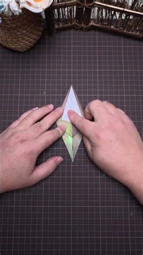 Collection of origami tutorials Creator Center Creative Inspiration Super simple speedboat origa
