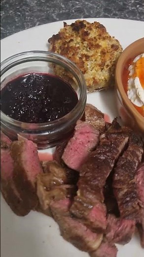 How to Cook the Perfect Medium Rare Rump Steak | Blackberry Compote Sauce