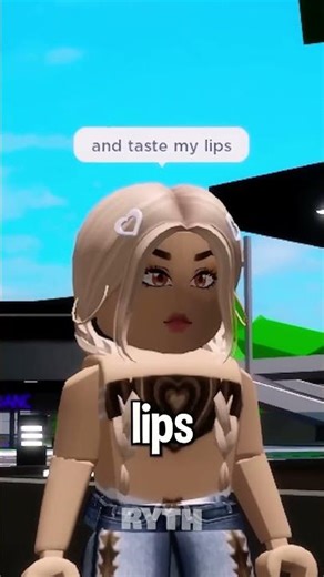 VuxVux IS SO CREEPY! 😬