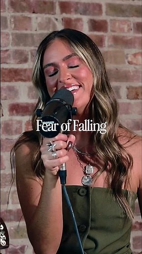 It’s out!!! “Fear of Falling” live acoustic version 🤎
