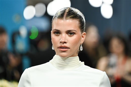 Model reveals she’s pregnant with baby No. 2