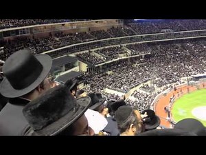 Leaving Ultra-Orthodox Judaism - Footsteps