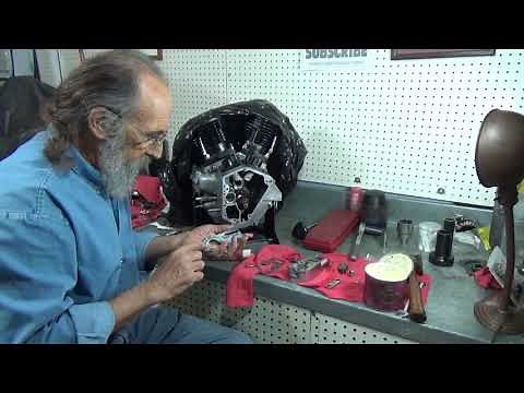 Installing a Harley Davidson Shovelhead oil pump