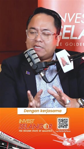 GEN Z SUKA NAK GAJI BESAR, TAPI KERJA NAK SIKIT… SEDANGKAN 5 TAHUN LAGI, INDUSTRI AVIATION MALAYSIA KRITIKAL KEKURANGAN TENAGA MAHIR ORANG MUDA! Real talk. Ramai Gen Z nak gaji 4–5 angka, nak kerja senang, nak cepat naik. Tiada masalah — semua orang nak masa depan yang stabil. TAPI REALITI INDUSTRI SEKARANG BERBEZA. Dalam sektor Aviation, terutama di Selangor — juruteknik, jurutera, inspector & specialist semakin kurang. Demand makin tinggi, supply makin susut. Podcast Chitchat ACM bekerjasama d