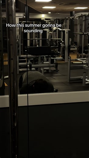 Lowkey becoming a natty tren twin #16 #bodybuilding #2009 #gym #fyp