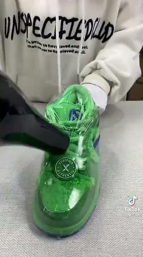 StockX shipment preparation