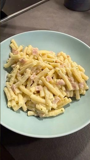 Makkaroni mit Schinken-Käse-Sauce 🧀🍝