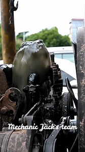 2.1M views · 10K reactions | Repair oil pan leakage| disassemble the engine #mechanic #mechanicjack #leakage #Disassemble #engine #fixingtruck | Mechanic Jack's team | Facebook