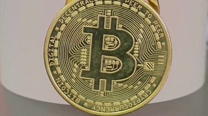 7.8K views · 154 reactions | Donald Trump ordered the creation of a cryptocurrency working group tasked with proposing new digital asset regulations and exploring the creation of a national cryptocurrency stockpile, making good on his promise to overhaul US crypto policy https://reut.rs/40tSJg7 | Reuters | Facebook