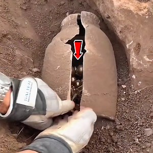 423K views · 1K reactions | "Define Haritası Gerçekmiş! Hazinenin Yerini Bulduk!" | Adventure man | Facebook