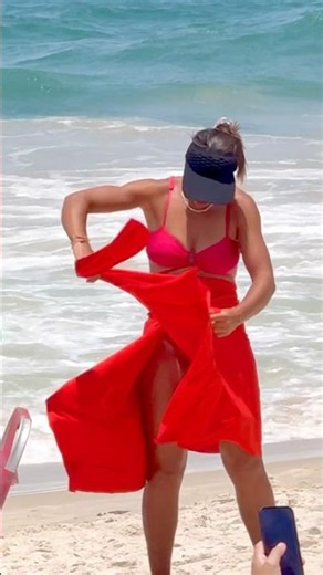 🇧🇷 Copacabana Beach A Windy Day