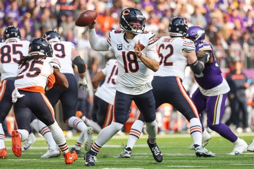 The Chicago Bears climb to 1st place in the NFC North