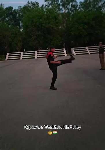 Agniveer Gorkhas first day Trining 💪🤠🤠😂#indianarmy🇮🇳 #indianarmy #gorkhaarmy #military #indianarmy