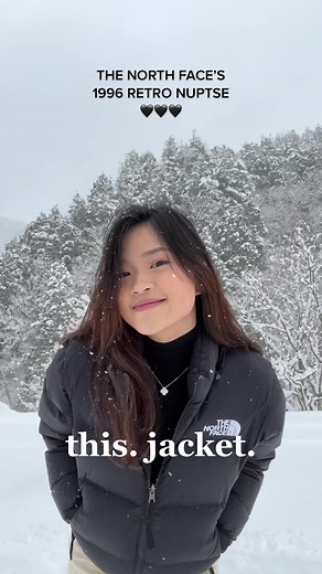 1996 Retro Nuptse Jacket: Winter Fashion Trendsetter