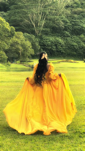 Shoot එකක් කරමුද lamayo 📸🧺🌻💛! #srilanka🇱🇰 (0772613768 whatsapp text only)| 💬 DM or WhatsApp to book your shoot #foryoupage #highlight #4millionaudition #viral