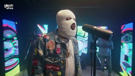 Kcee Performs “Ojapiano” on Glitch Sessions | Watch