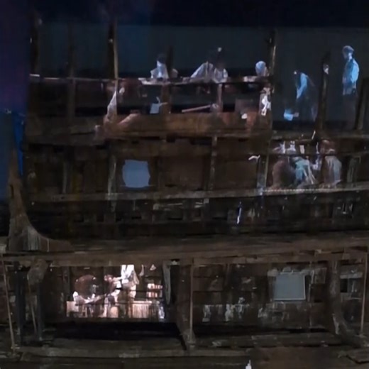 The Mary Rose – setting a course for a bright future 🧭 ✨ Built in 1510-1511 and commissioned by Henry VIII, the Mary Rose was one of his favourite ships until she sank in 1845 during the Battle of the Solent. After many years of searching, excavation and recording, the hull of the ship was finally raised in 1982 and the Mary Rose was brought home to Portsmouth Dockyard, where she’d been built 500 years earlier. We sat down with Mary Rose Museum to hear about their recent resilience project and 