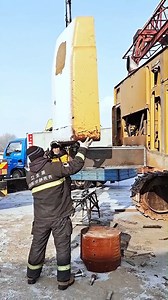 841K views · 3.3K reactions | Why Do Excavators Use Concrete Counterweights Instead of Iron? 樂 #excavator #construction #engineering #heavyequipment #counterweight #machinery #building #civilengineering #technology #architecture #innovation #mechanicalengineering #heavyduty #shorts #viral #trending | AmeWhere | Facebook