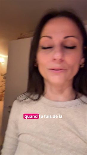 Je viens de poster une canalisation et direct un commentaire : « C’est ChatGPT… » 😄 On va se le redire tranquillement : on n’a pas besoin de nourrir la colère sur les réseaux. J’ai appris ce que voulait vraiment dire le mot authenticité en me prenant des claques chaque fois que j’essayais de rentrer dans la norme. À chaque fois que je voulais m’adapter à ce que “la société” attendait de moi, je me perdais un peu plus. Aujourd’hui je sais une chose : mon authenticité (mes valeurs, ma manière de 