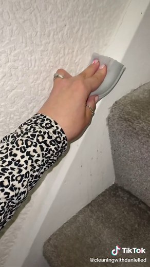 How to Clean Skirting Boards Like a Pro